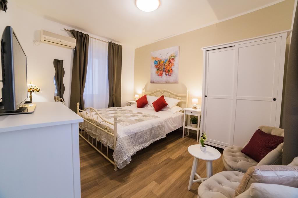 Archie Room Split Exterior foto